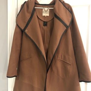 BB Dakota Cape Coat
